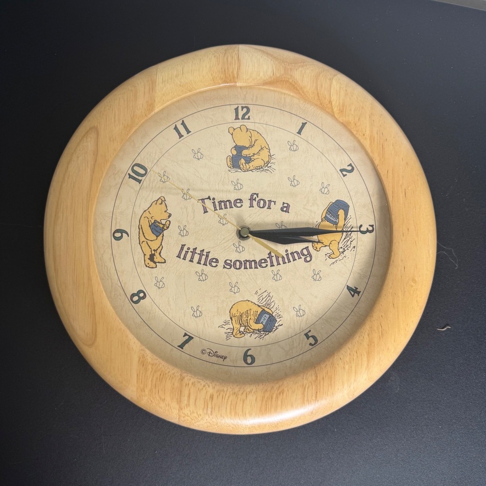 Disney Wall Clock Unisex OS Beige Winnie the Pooh Wood Frame Quartz Analog Honey